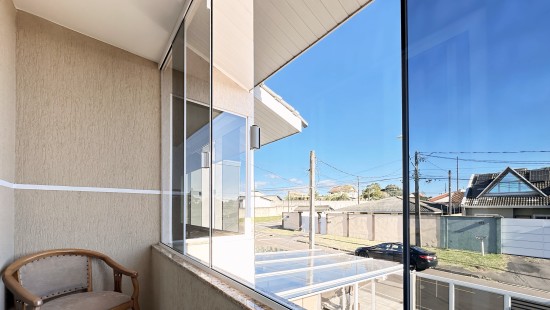 CASA COM QUINTAL NO CENTRO DE PIRAQUARA