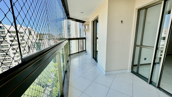 APARTAMENTO NA PRAIA DO CANTO