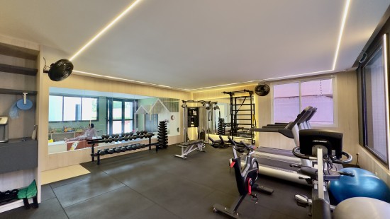 AMPLO APARTAMENTO ÁGUA VERDE