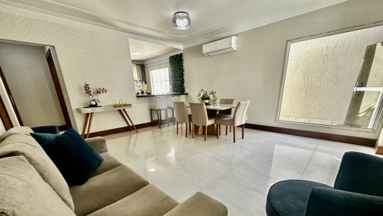 CASA EM COLINA DE LARANJEIRAS